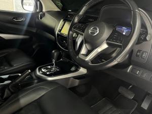 Nissan Navara 2.5DDTi double cab LE Plus - Image 6