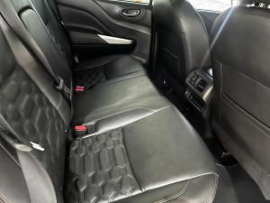 Nissan Navara 2.5DDTi double cab LE Plus - Image 8