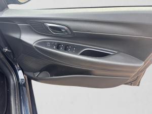 Hyundai i20 1.2 Motion - Image 13