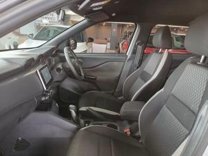 Nissan Magnite 1.0 Turbo Acenta Kuro auto - Image 13