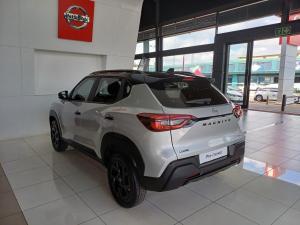 Nissan Magnite 1.0 Turbo Acenta Kuro auto - Image 4