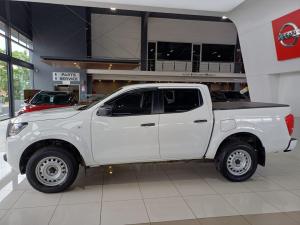 Nissan Navara 2.5DDTi double cab SE manual - Image 5