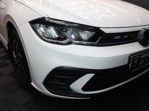 Volkswagen Polo hatch 1.0TSI Life auto - Image 6