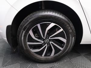 Volkswagen Polo hatch 1.0TSI Life auto - Image 7