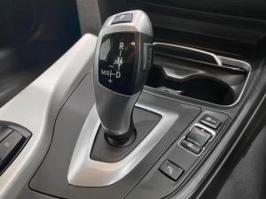 BMW 318i automatic - Image 16