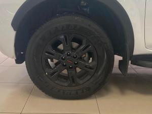 Nissan Navara 2.5DDTI PRO-4X 4X4 automatic D/C - Image 20