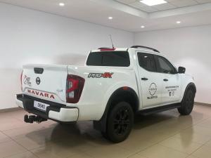 Nissan Navara 2.5DDTI PRO-4X 4X4 automatic D/C - Image 4