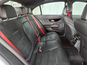 Mercedes-Benz AMG C43 4MATIC - Image 15