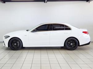 Mercedes-Benz AMG C43 4MATIC - Image 4