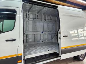 Mercedes-Benz Sprinter 517 2.0 CDI Long P/V - Image 16