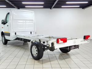 Mercedes-Benz Sprinter 319 CDI AWDChassis Cab - Image 6