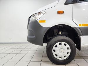 Mercedes-Benz Sprinter 319 CDI AWDChassis Cab - Image 7