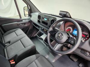 Mercedes-Benz Sprinter 319 CDI AWDChassis Cab - Image 8