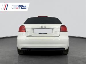 Audi A3 1.6 TDI Attraction Stronic - Image 6