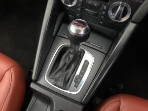 Audi A3 1.6 TDI Attraction Stronic - Image 7