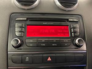 Audi A3 1.6 TDI Attraction Stronic - Image 8