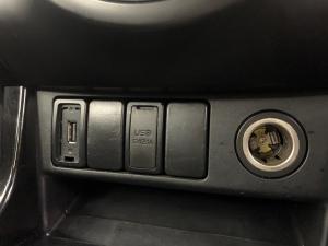 Isuzu D-MAX 300 LX 4X4 automatic D/C - Image 7