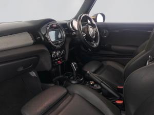 MINI Cooper automatic - Image 15