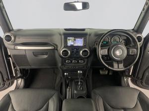 Jeep Wrangler Unltd Sahara 3.6L V6 automatic - Image 20
