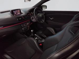 Renault Megane III RS 265 RB8 - Image 3