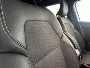 Renault Clio V 1.0T Intens - Image 12