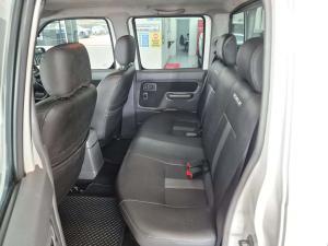 Nissan Hardbody NP300 2.5 TDi HI-RIDERD/C - Image 11