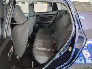 Suzuki Swift 1.2 GLX - Image 11