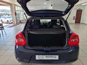 Suzuki Swift 1.2 GLX - Image 6