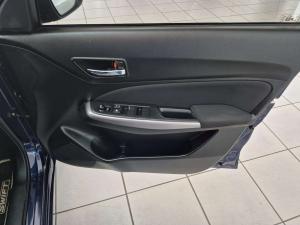 Suzuki Swift 1.2 GLX - Image 8