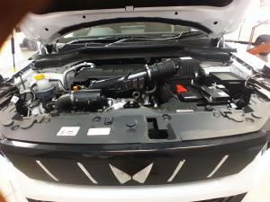 Mahindra XUV3XO 1.2T AX7L automatic - Image 9