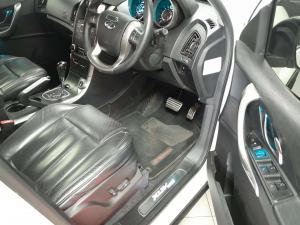 Mahindra XUV 500 2.2D Mhawk automatic 7 Seat - Image 8