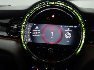 MINI Cooper S 5-Door automatic - Image 13