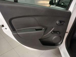 Renault Sandero 900 T Expression - Image 11