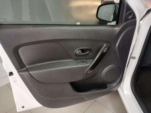 Renault Sandero 900 T Expression - Image 16