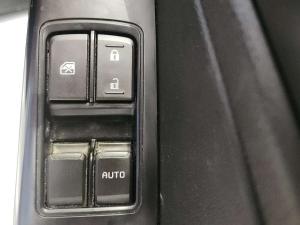 Isuzu D-MAX 1.9 Ddi LS 4X4 automatic S/C - Image 13