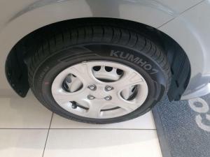 Kia Picanto 1.0 LS automatic - Image 9