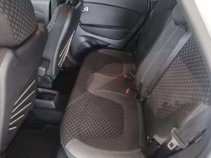 Renault Captur 900T Dynamique 5-Door - Image 12