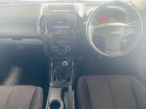Isuzu D-Max 250 double cab Hi-Ride - Image 11