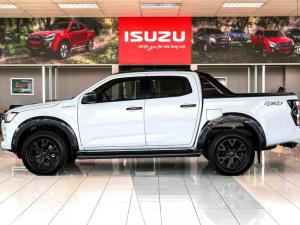 Isuzu D-Max 3.0TD double cab V-Cross 4x4 - Image 14