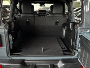 Jeep Wrangler Unlimited 2.0T Sahara - Image 9