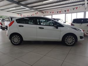Ford Fiesta 5-door 1.4 Ambiente (aircon+audio) - Image 3