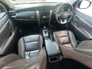Toyota Fortuner 2.4GD-6 auto - Image 6