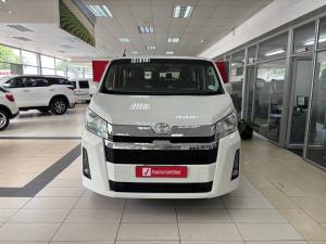 Toyota Quantum 2.8 LWB bus 11-seater GL - Image 4