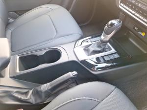 Isuzu D-Max 3.0TD double cab V-Cross - Image 12