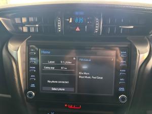 Toyota Fortuner 2.4GD-6 manual - Image 12