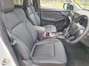 Isuzu mu-X 3.0TD LS - Image 15