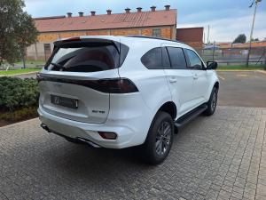 Isuzu mu-X 3.0TD LS - Image 2
