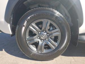 Toyota Hilux 2.4GD-6 Xtra cab Raider manual - Image 18