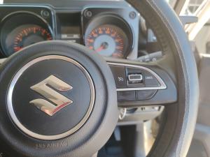 Suzuki Jimny 1.5 GLX AllGrip 5-door auto - Image 10