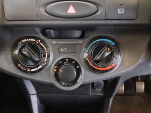 Toyota Etios hatch 1.5 Xi - Image 13